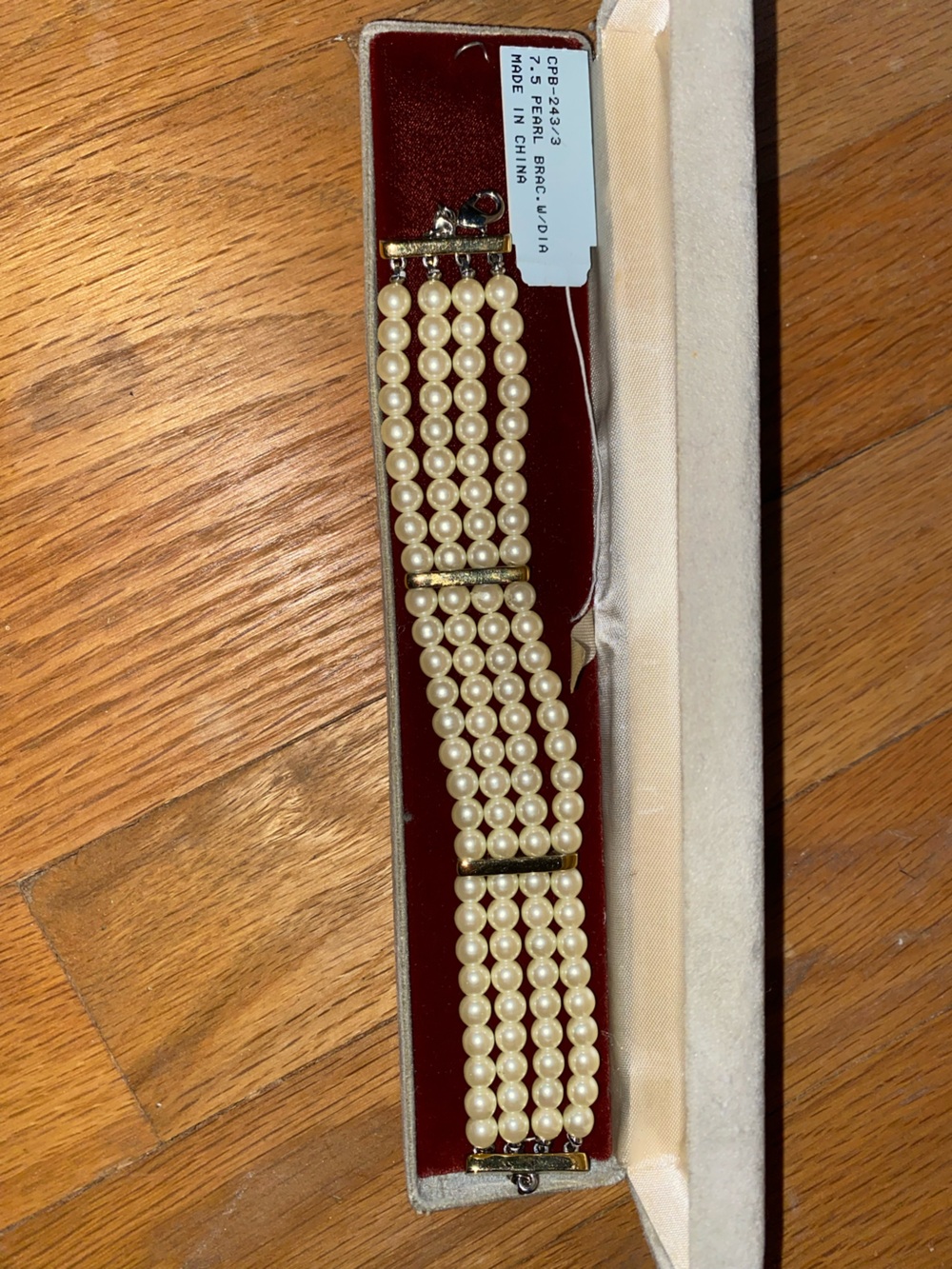 Vintage Faux Pearl Bracelet NIB
